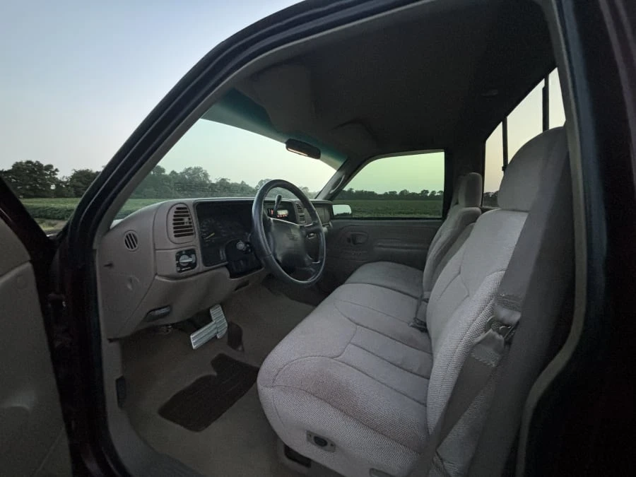 1997 GMC Sierra 1st Gen - Image 12 of 13