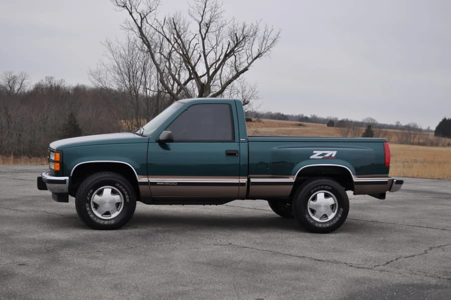 1997 GMC Sierra 1st Gen - Image 2 of 5