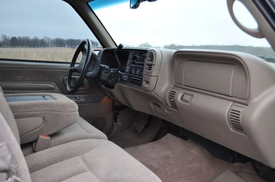 1997 GMC Sierra 1st Gen - Image 4 of 5
