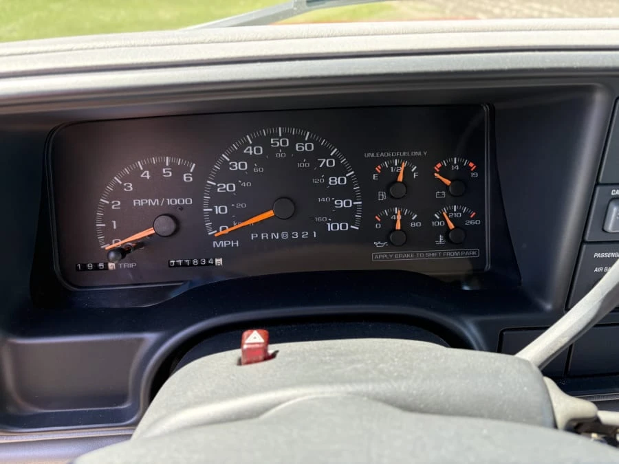 1997 GMC Sierra 1st Gen - Image 11 of 23