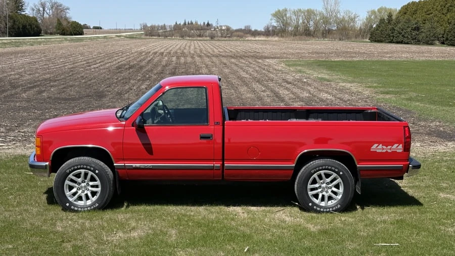 1997 GMC Sierra 1st Gen - Image 2 of 23