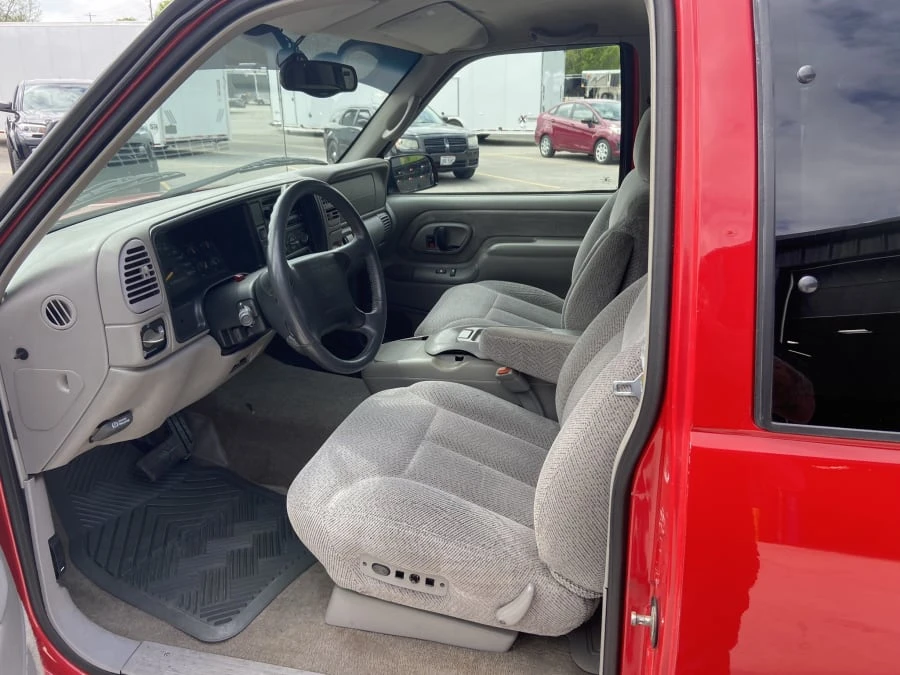 1997 GMC Sierra 1st Gen - Image 7 of 8