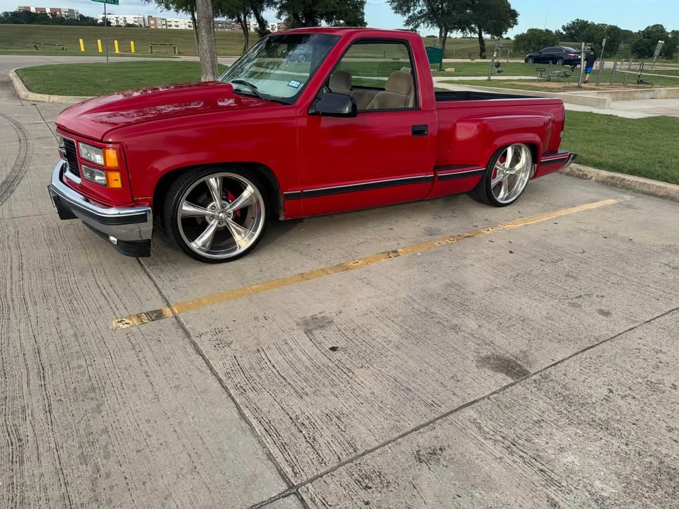 1997 GMC Sierra 1st Gen - Image 3 of 8