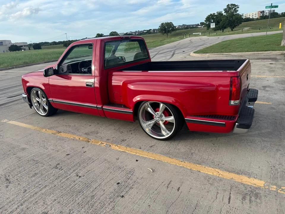 1997 GMC Sierra 1st Gen - Image 2 of 8