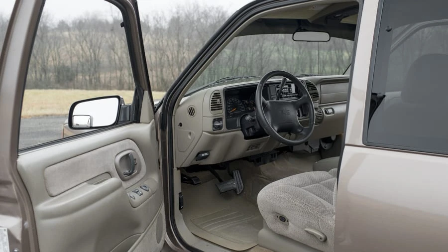 1997 GMC Sierra 1st Gen - Image 4 of 12
