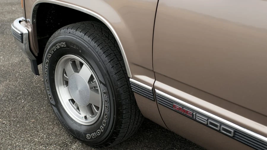 1997 GMC Sierra 1st Gen - Image 8 of 12