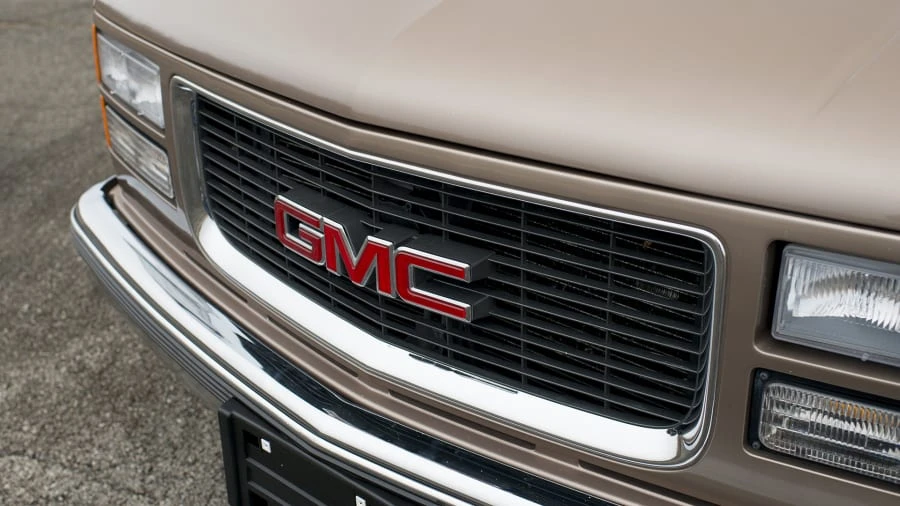 1997 GMC Sierra 1st Gen - Image 9 of 12