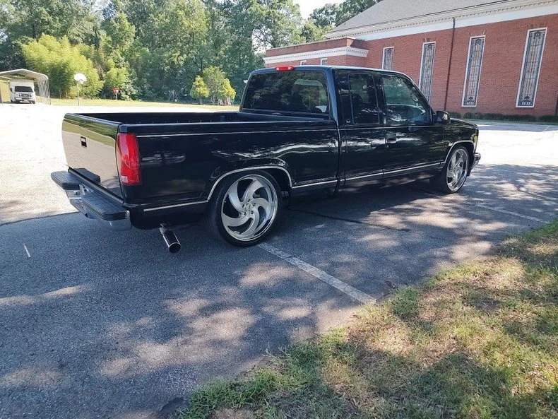 1997 GMC Sierra 1st Gen - Image 6 of 12