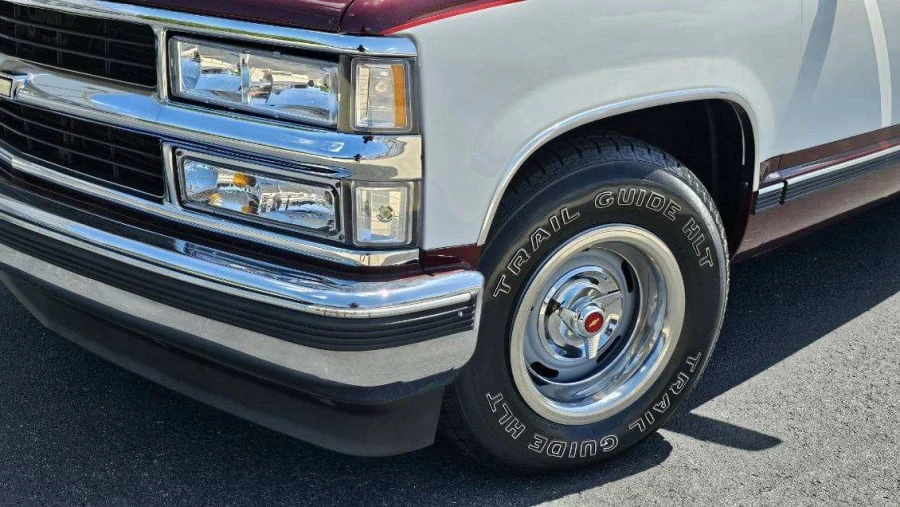 1997 GMC Sierra 1st Gen - Image 5 of 11