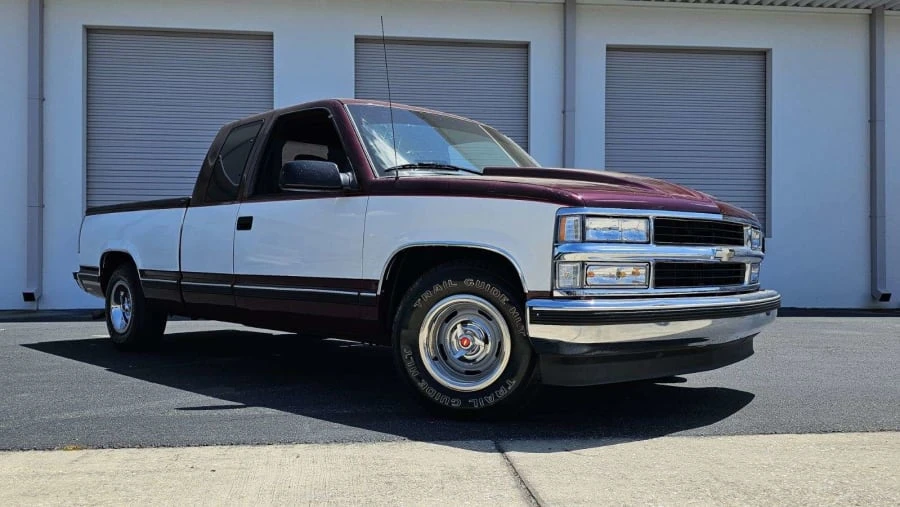 1997 GMC Sierra 1st Gen - Image 3 of 11