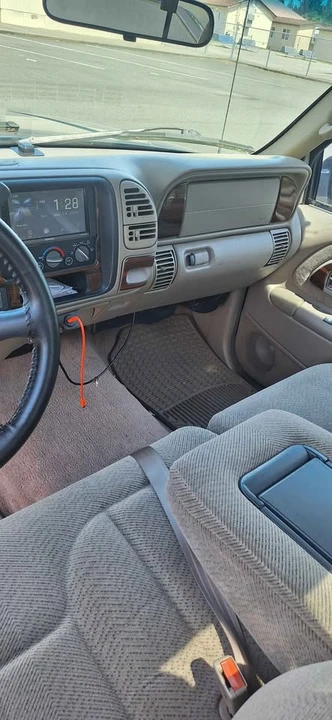 1997 GMC Sierra 1st Gen - Image 11 of 13