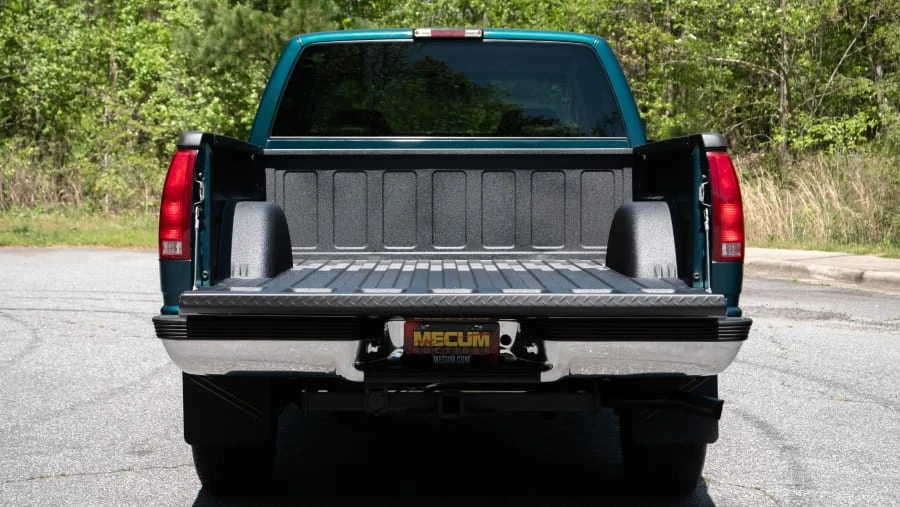 1997 GMC Sierra 1st Gen - Image 16 of 31