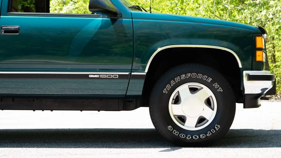 1997 GMC Sierra 1st Gen - Image 9 of 31