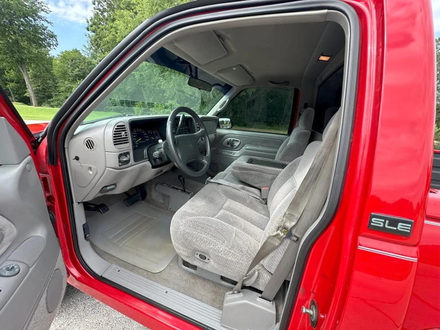 1997 GMC Sierra 1st Gen - Image 11 of 24