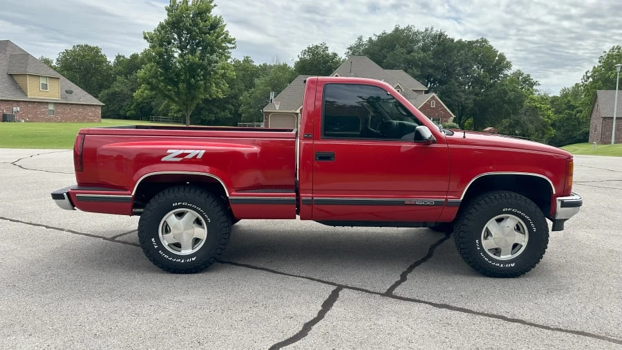 1997 GMC Sierra 1st Gen - Image 8 of 24