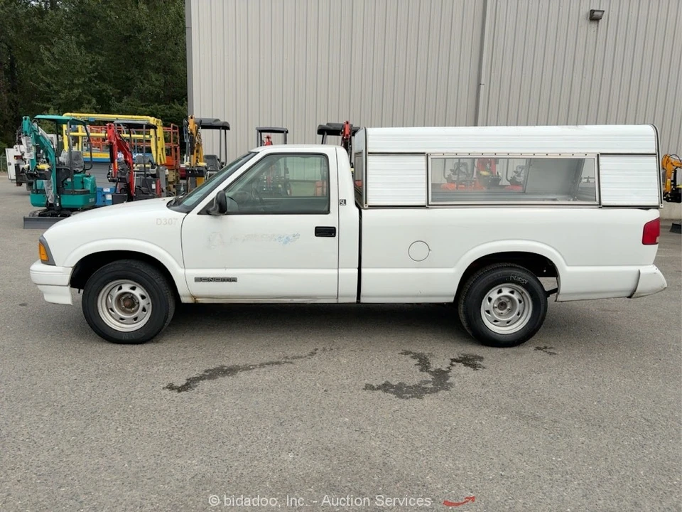 1997 GMC S-15/Sonoma - Image 5 of 12