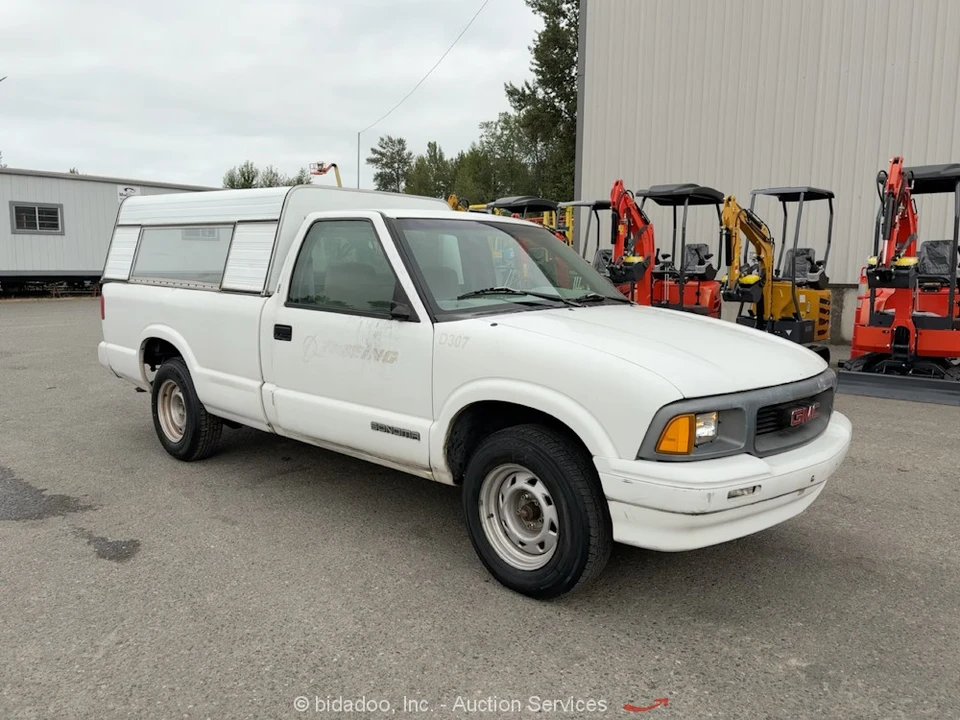 1997 GMC S-15/Sonoma - Image 2 of 12