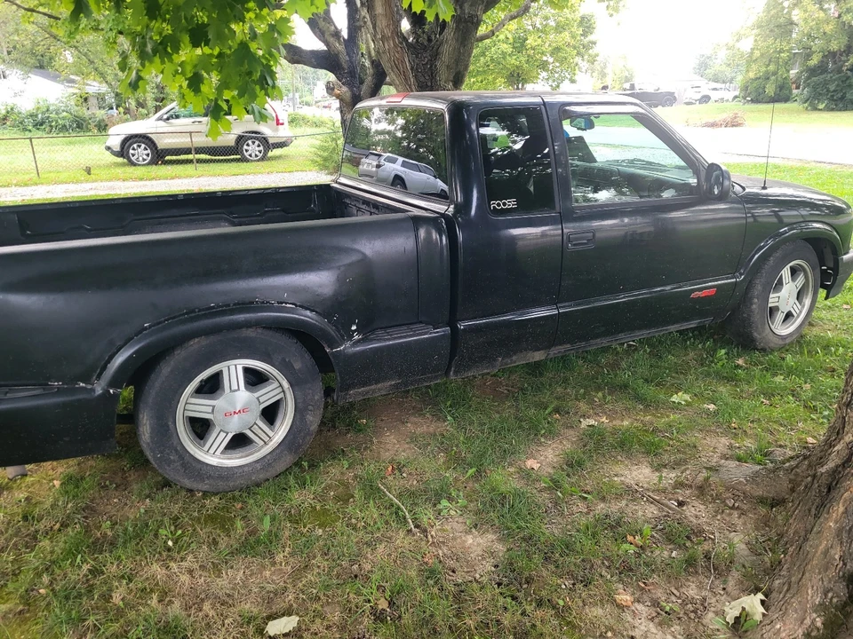 1997 GMC S-15/Sonoma - Image 5 of 15