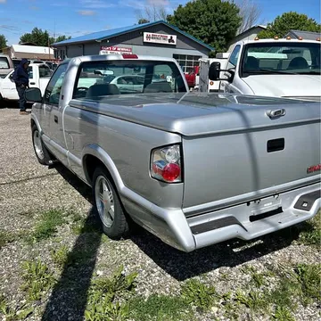 1997 GMC Sonoma Club Coupe Cab Pickup