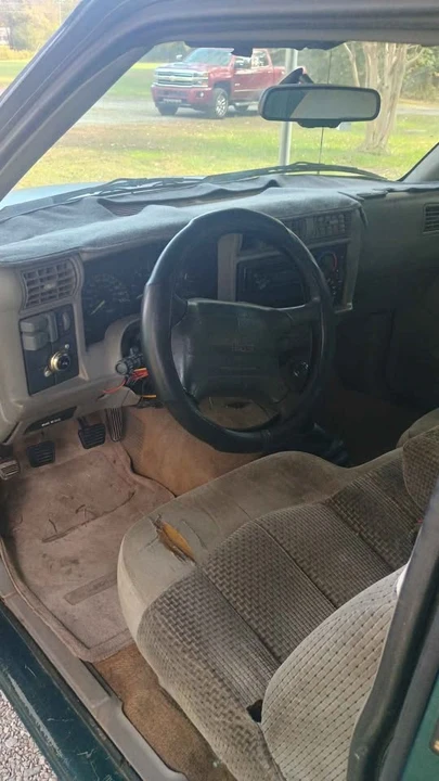1997 GMC S-15/Sonoma - Image 5 of 9