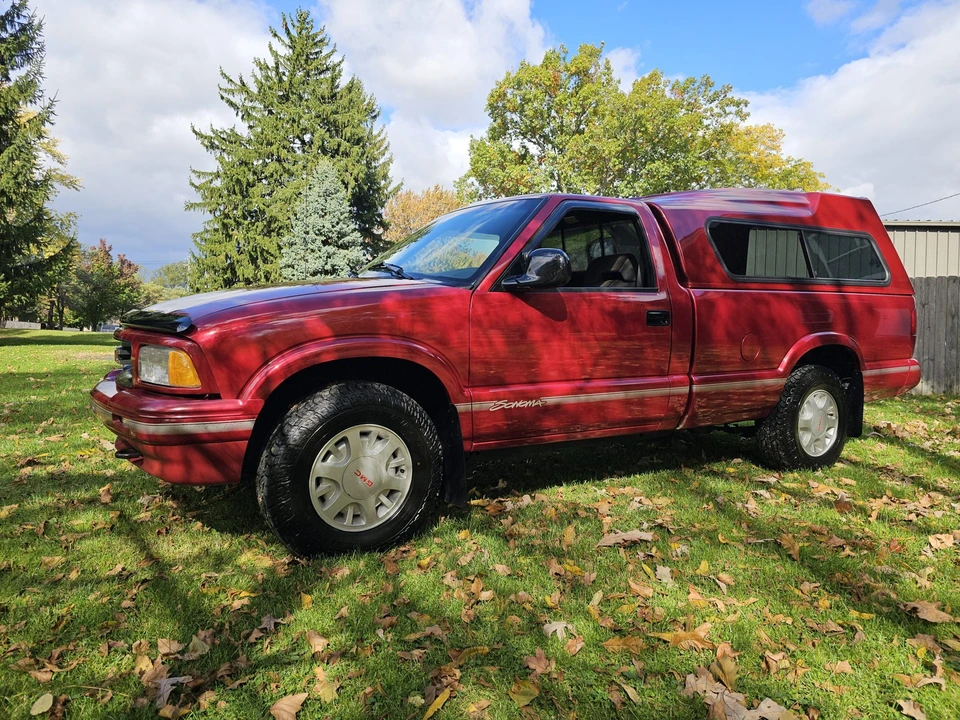 1997 GMC S-15/Sonoma - Image 4 of 31