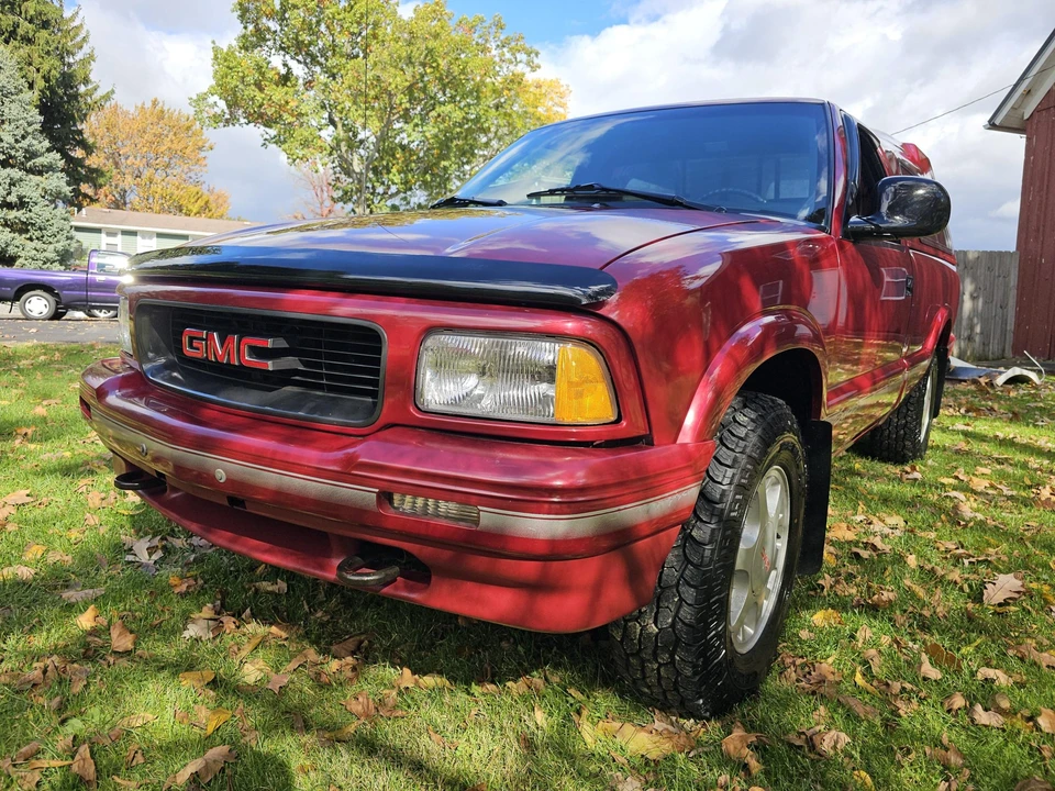 1997 GMC S-15/Sonoma - Image 2 of 31