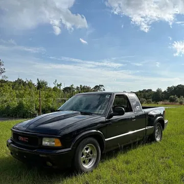 1997 GMC Sonoma SLS Pickup