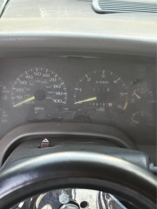 1997 GMC S-15/Sonoma - Image 2 of 4