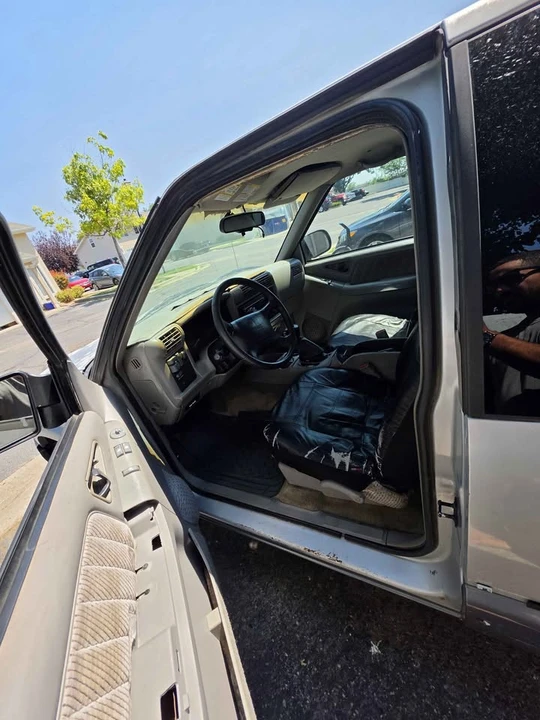 1997 GMC S-15/Sonoma - Image 5 of 8
