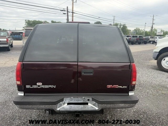 1997 GMC Suburban 8th Gen - Image 4 of 20