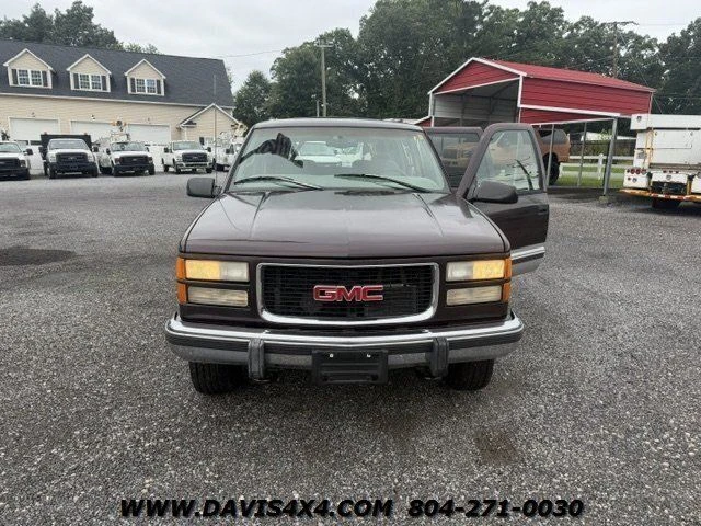 1997 GMC Suburban 8th Gen - Image 8 of 20