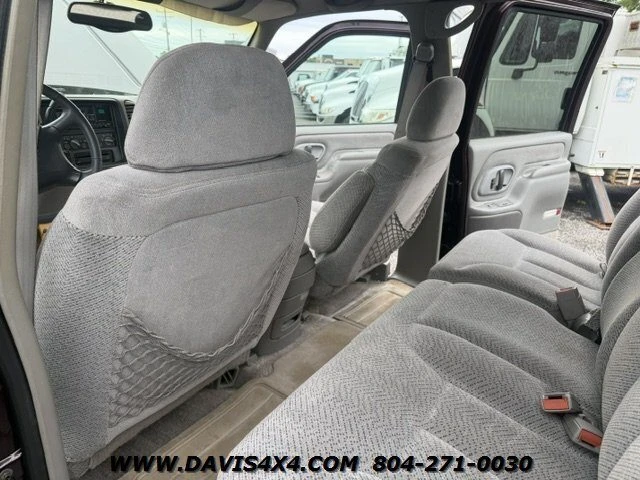 1997 GMC Suburban 8th Gen - Image 16 of 20