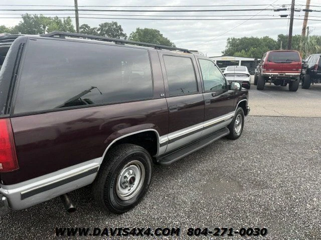 1997 GMC Suburban 8th Gen - Image 5 of 20