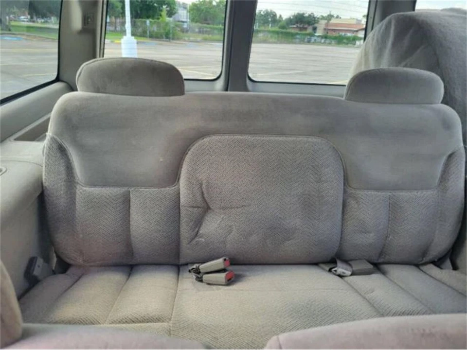1997 GMC Suburban 8th Gen - Image 20 of 23