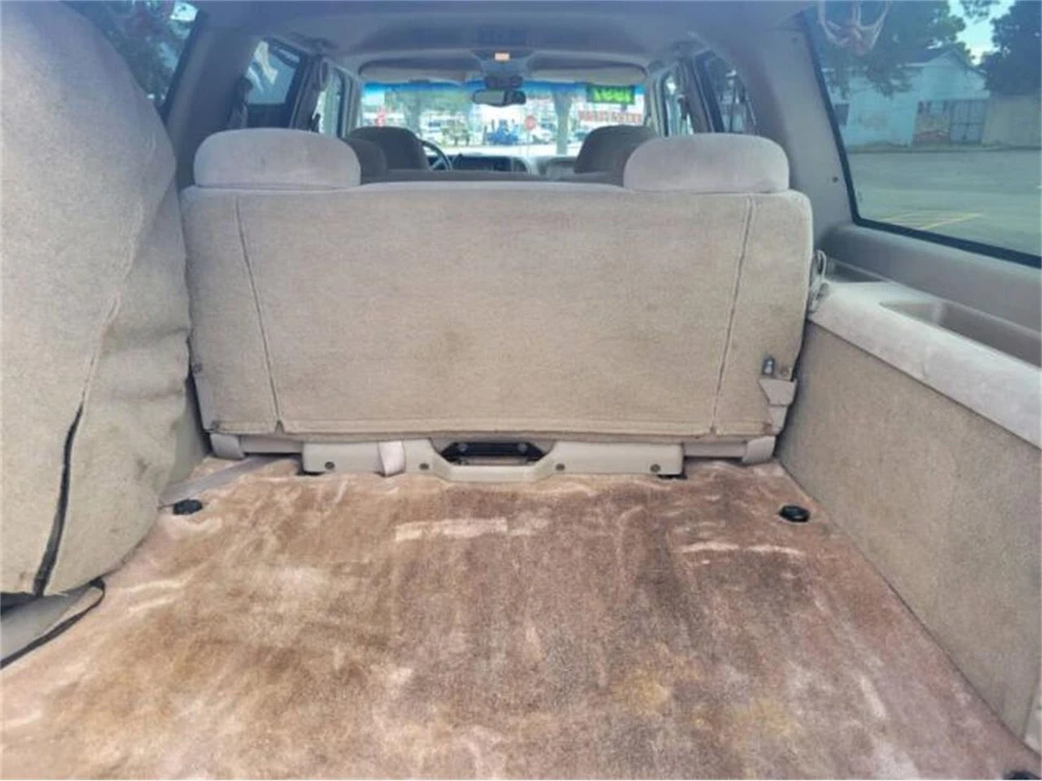 1997 GMC Suburban 8th Gen - Image 23 of 23