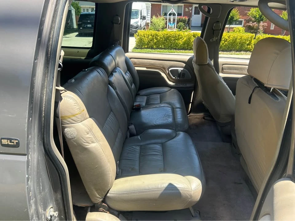 1997 GMC Suburban 8th Gen - Image 14 of 14