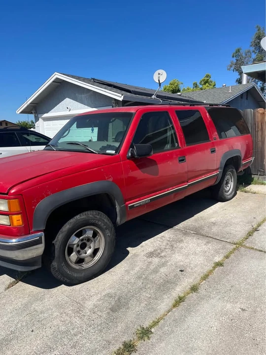 1997 GMC Suburban - Image 3 of 6