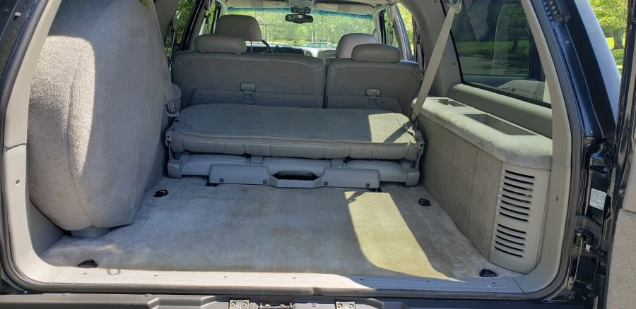 1997 GMC Suburban 8th Gen - Image 7 of 12
