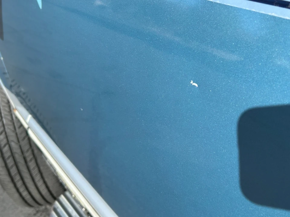 1997 GMC Suburban 8th Gen - Image 11 of 21