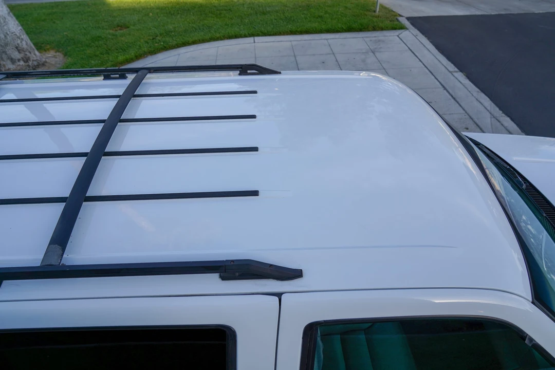 1997 GMC Suburban 8th Gen - Image 21 of 31