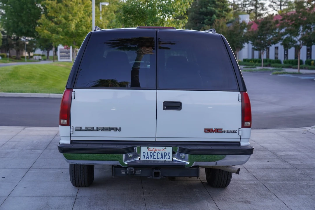 1997 GMC Suburban 8th Gen - Image 11 of 31