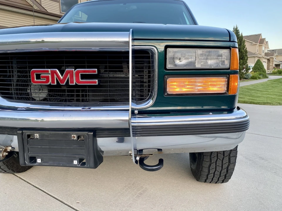 1997 GMC Suburban 8th Gen - Image 14 of 31