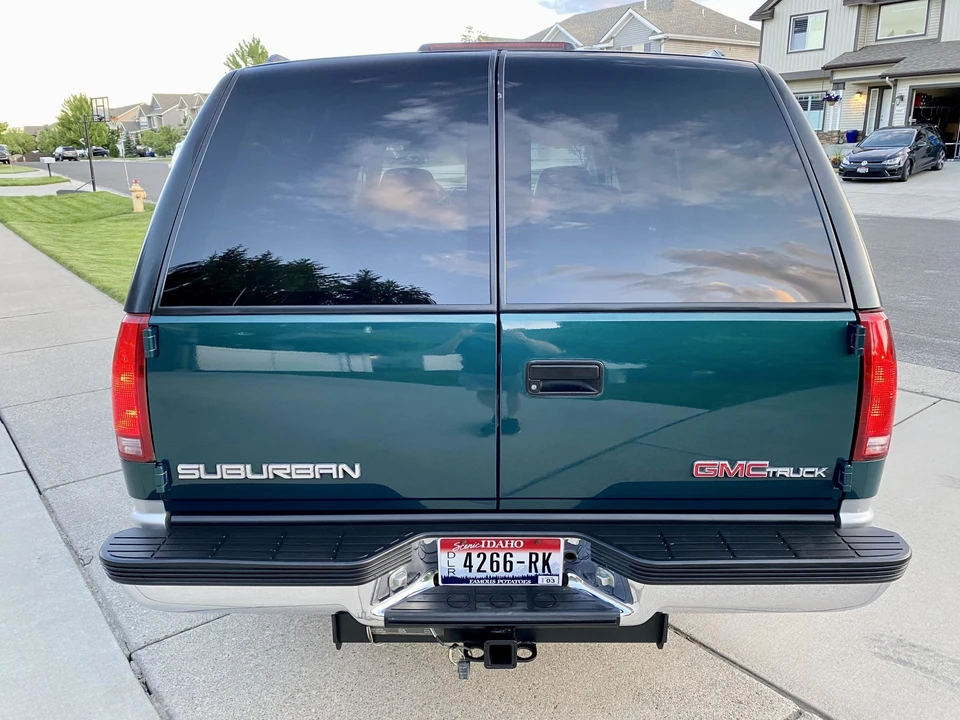 1997 GMC Suburban 8th Gen - Image 11 of 31