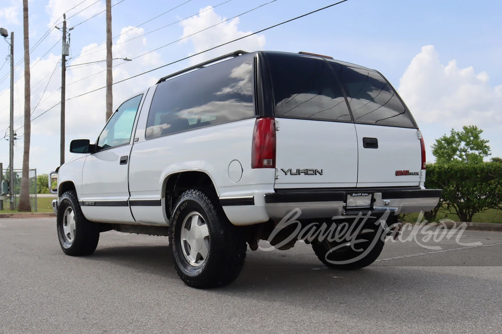 1997 GMC Yukon 1st Gen - Image 12 of 13