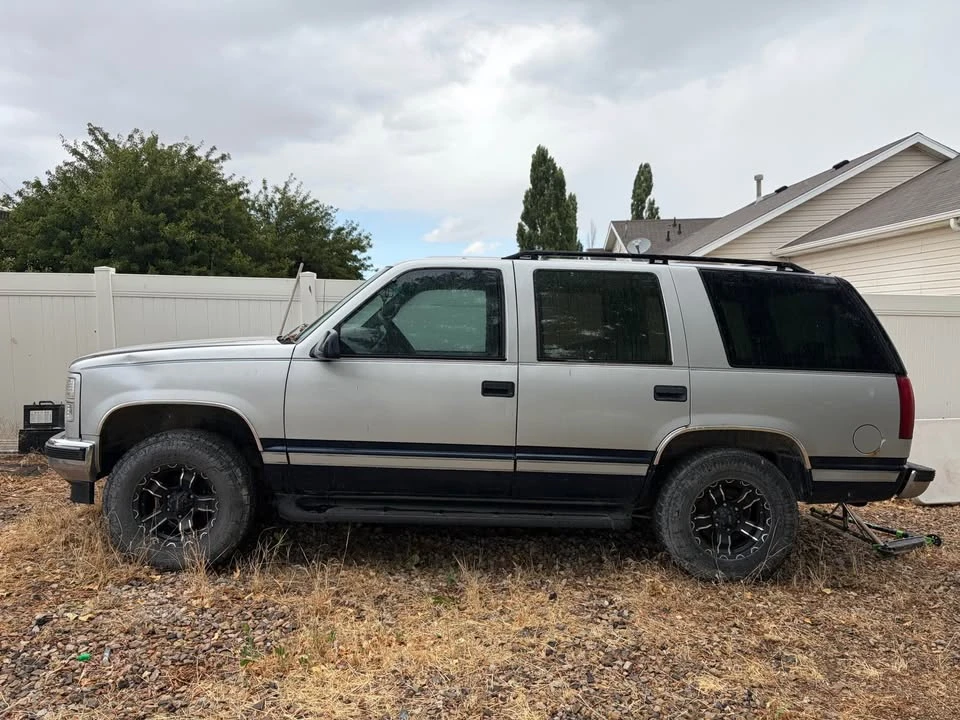 1997 GMC Yukon 1st Gen - Image 2 of 5
