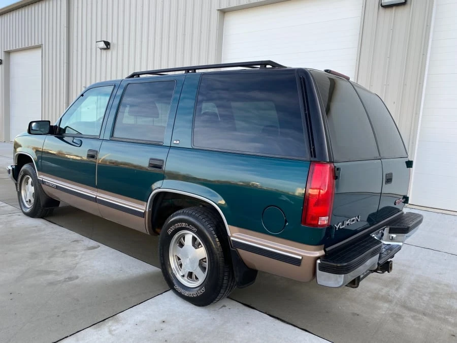 1997 GMC Yukon 1st Gen - Image 3 of 21