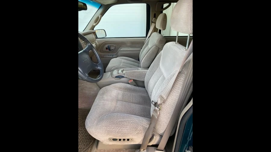 1997 GMC Yukon 1st Gen - Image 5 of 21