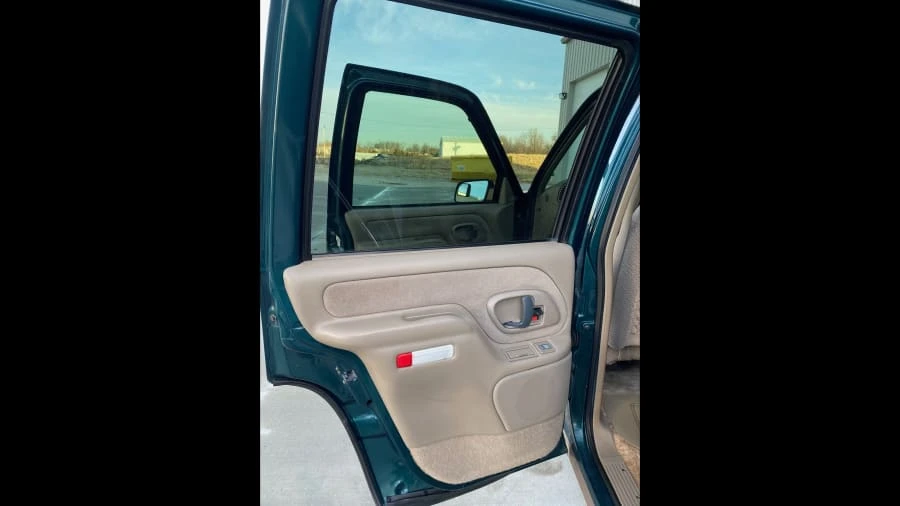 1997 GMC Yukon 1st Gen - Image 11 of 21