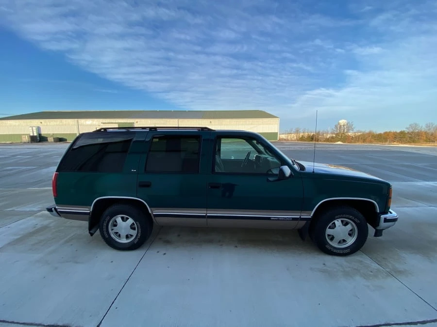 1997 GMC Yukon 1st Gen - Image 17 of 21