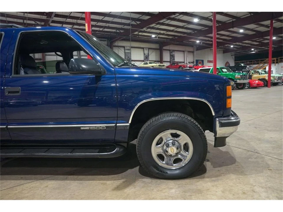 1997 GMC Yukon 1st Gen - Image 11 of 31